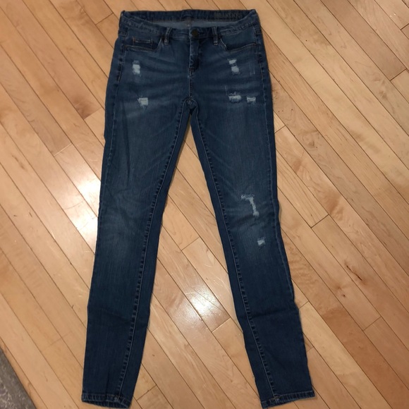 Distressed jeans - Picture 3 of 3